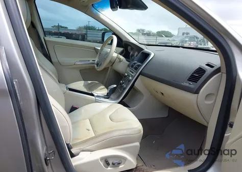 2013 Volvo Xc60 T6 z USA, uszkodzony, nr VIN YV4902DZ7D2445662